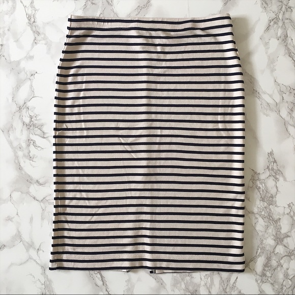 Forever 21 Dresses & Skirts - Forever 21 Dark Navy and White Striped Skirt